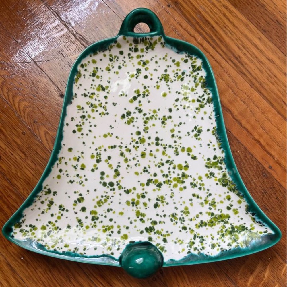 Vintage 1968 Atlantic Mold Christmas Bell Green & White Splatter Tray Platter